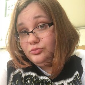 Meet your Posher, April